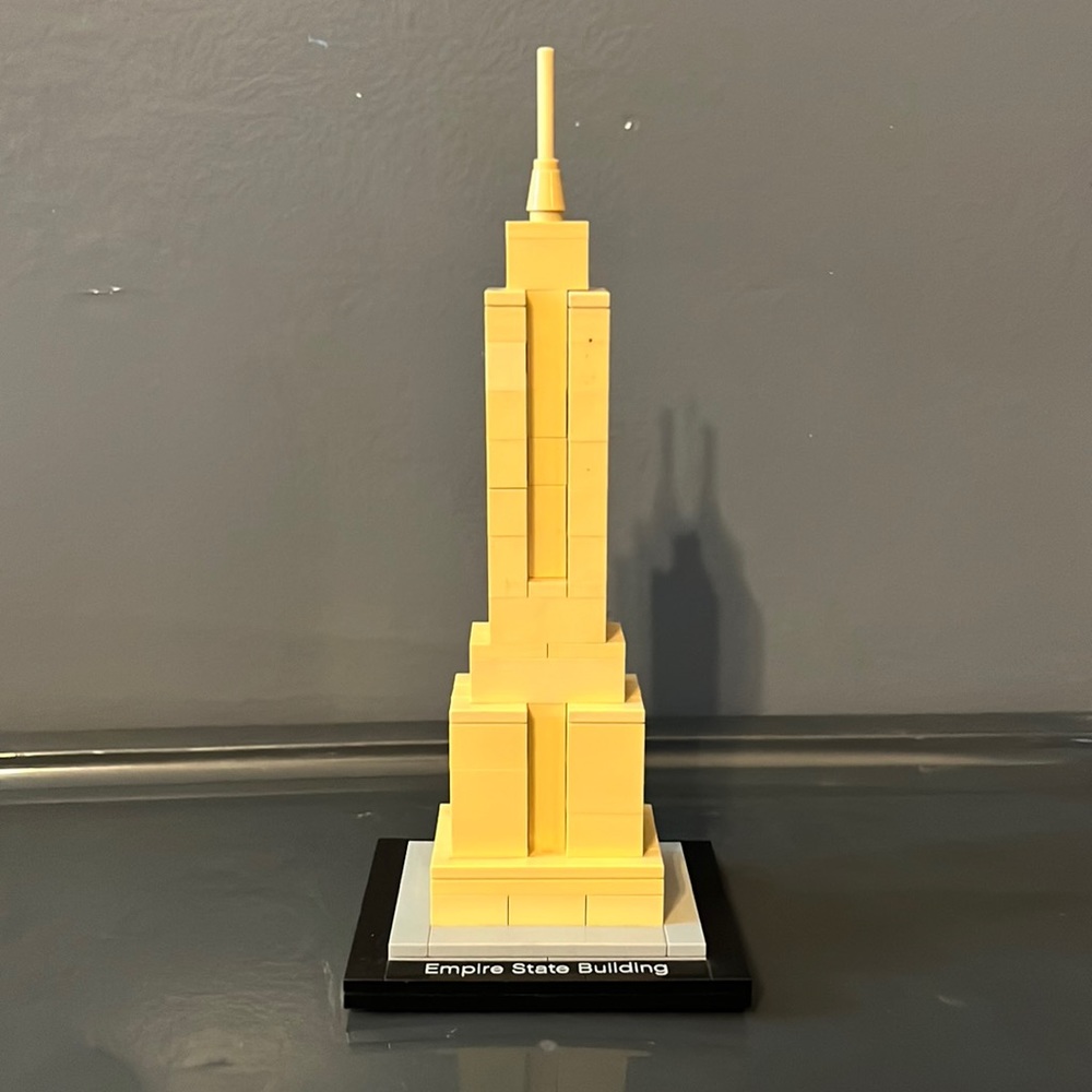 Retired Lego Empire State Building 21002